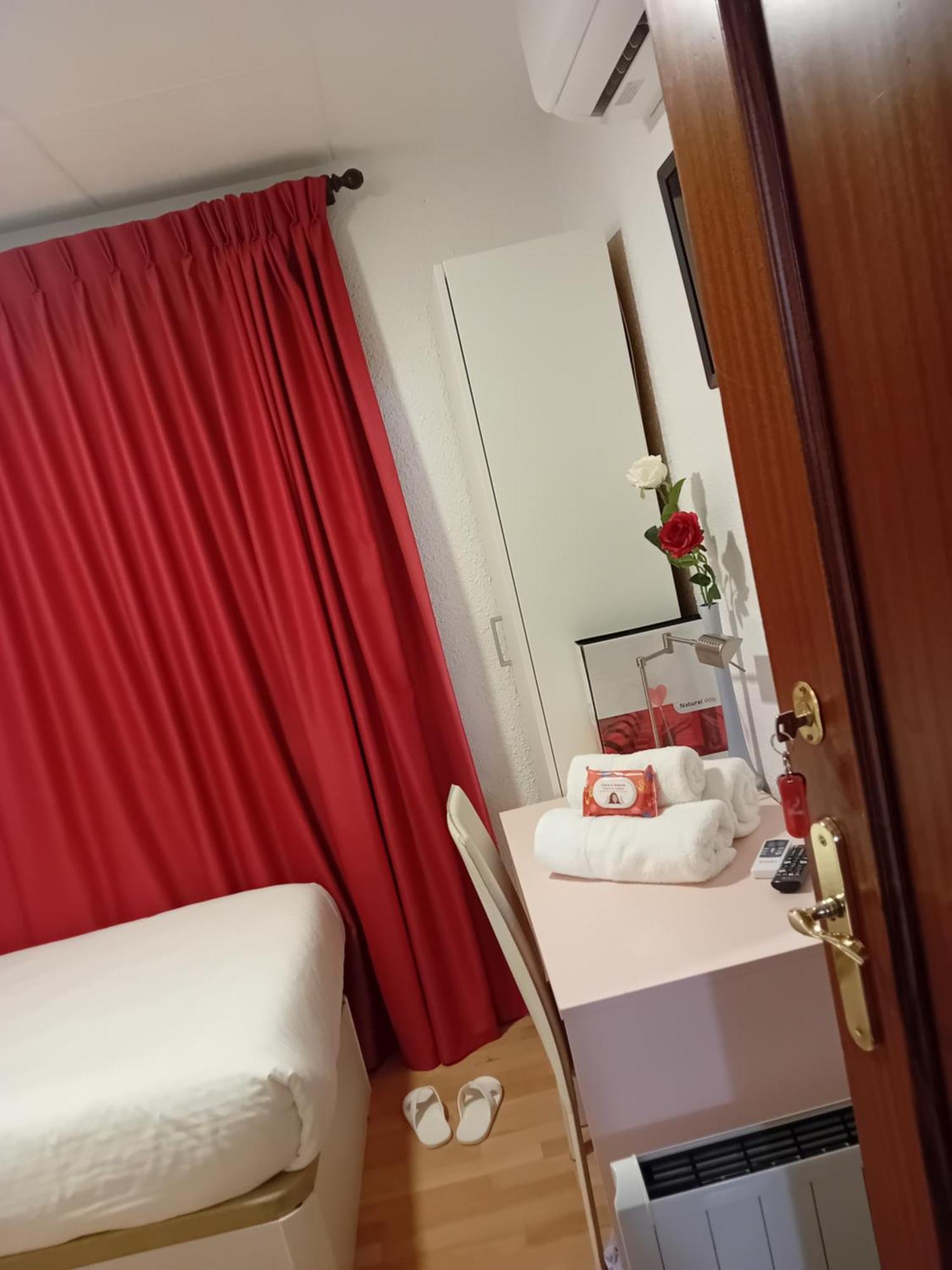 Apartamento Compartido Excelente Ubicacion El Prat de Llobregat Exterior photo